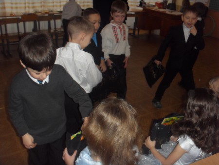 подарунки нашим дівчаткам